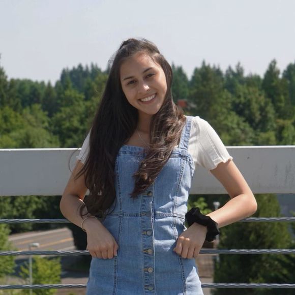 Meet your Posher, Leesee - Picture 1 of 1